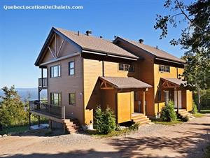 chalet avec spa, sauna ou bain tourbillon  Charlevoix
