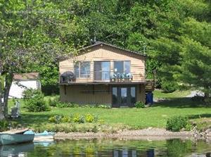 chalet � louer bord de l'eau  Estrie/Cantons-de-l'est