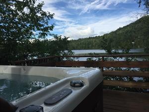 chalet avec spa, sauna ou bain tourbillon  