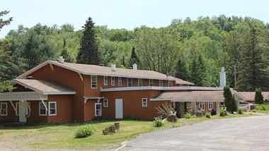 chalet � louer bord de l'eau Morin-Heights  Laurentides