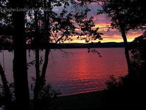 chalet � louer bord de l'eau  Estrie/Cantons-de-l'est