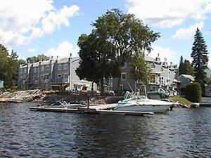 chalet � louer bord de l'eau  Estrie/Cantons-de-l'est