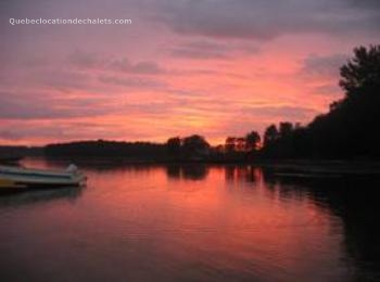 Location de chalet, Chalet � louer sur le bord de la rivi�re
