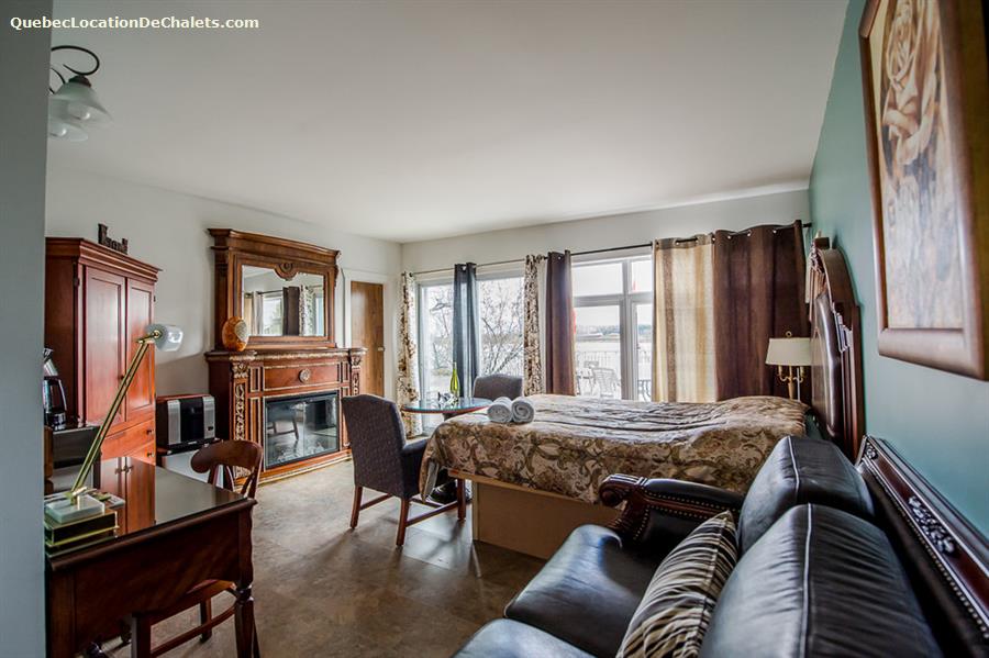 Cottage rental Québec, Outaouais, Montebello Waterfront cottage ID 4151