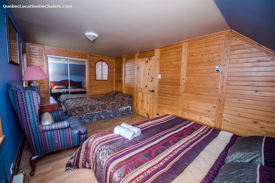 Cottage rental Québec, Outaouais, Montebello Waterfront cottage ID 4151