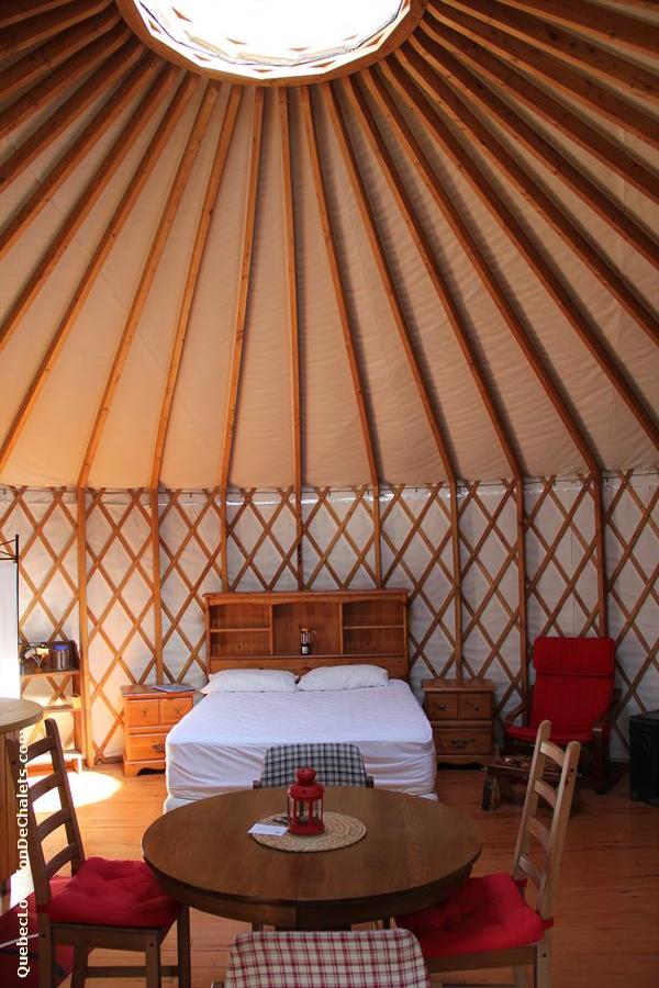 Chalet à louer Laurentides, NotreDameduLaus Yourte aux Huards ID 4958