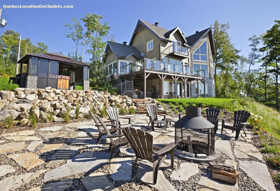 Chalet à louer Charlevoix, PetiteRivièreSaintFrançois Chalet AMA6