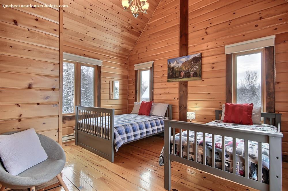 Chalet à louer Lanaudière, SaintMicheldesSaints Chalet Gentiane Chalet à louer Lanaudière, SaintMicheldesSaints Chalet Gentiane
