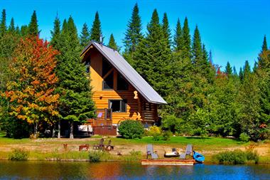 waterfront cottage rentals Sainte-Christine d'Auvergne, Québec