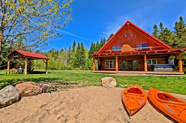 cottage rentals with last minute deals Sainte-Christine d'Auvergne, Québec