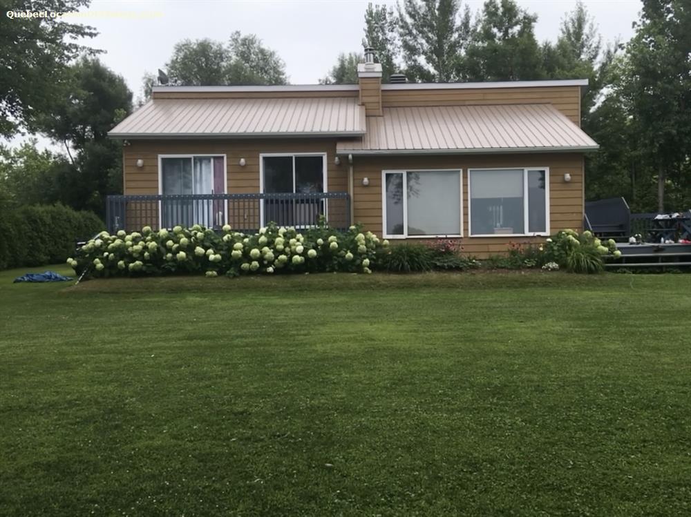 Chalet à louer Montérégie, SaintAnicet Maison du bord de l'eau