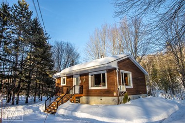 waterfront cottage rentals Mandeville, Lanaudière