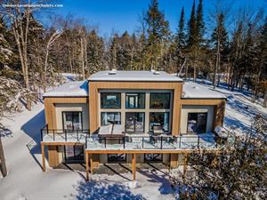 Cottage rental | 4 BEDROOM COTTAGE + HOT TUB + BILLARD +10 MIN FROM TREMBLANT