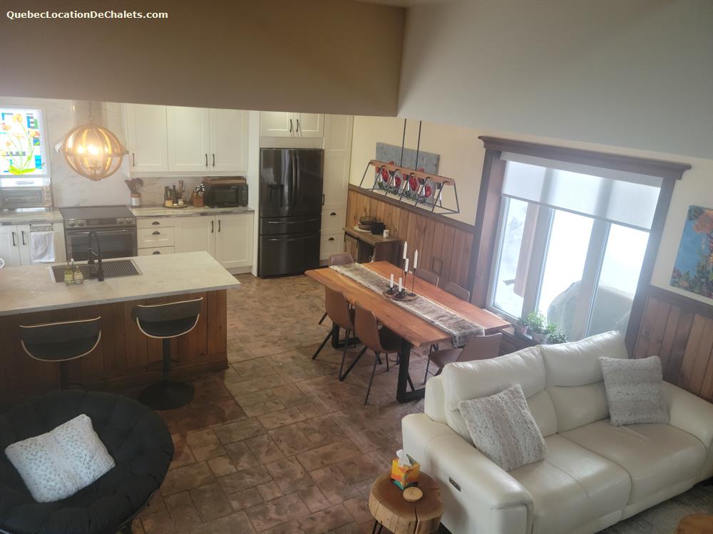 Chalet à louer Laurentides, SaintSauveur Cottage avec spa intérieur