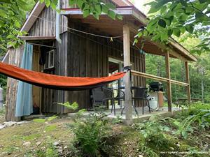 cottage rentals Saint-Étienne-de-Bolton, Estrie/Cantons-de-l'est
