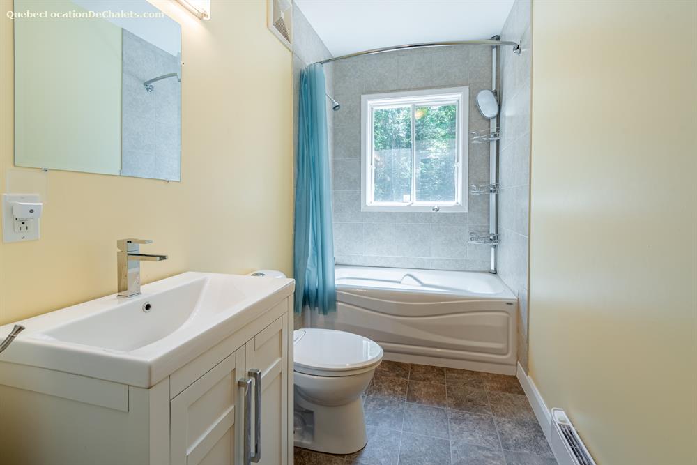 Chalet à louer Québec, FossambaultSurLeLac Chalet Fossambault spa