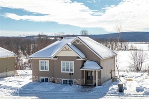 chalets bord de l'eau riverains Trois Lacs, Estrie/Cantons-de-l'est