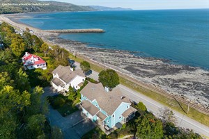 chalet a louer | FACE AU FLEUVE - LA BRISE MARINE ET LA RIVERAINE