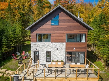 waterfront cottage rentals Lac Beauport, Québec
