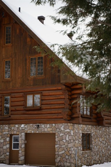 waterfront cottage rentals Saint-Mathieu-du-Parc, Mauricie