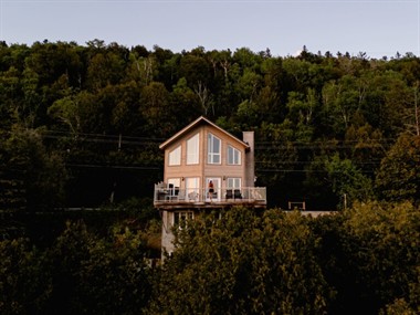 chalets à louer bord de l'eau Baie-Saint-Paul, Charlevoix