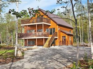 Cottage rental | APO-211 with hot tub