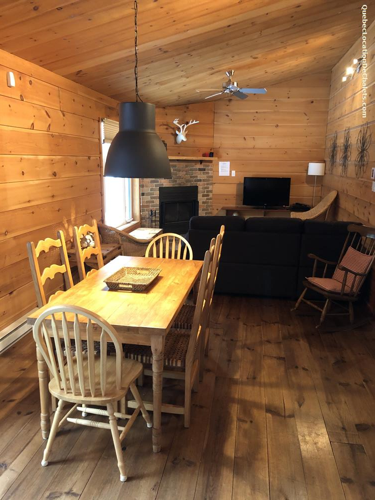 Chalet à louer Lanaudière, NotreDamedelaMerci Hébergement Harmonika