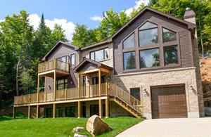 Cottage rental | Manitonga Chalet - 5brs Spa Billiards