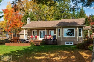 waterfront cottage rentals Saint-Claude, Estrie/Cantons-de-l'est