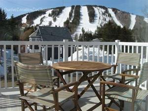 ski cottage rentals at the base of a mountain Sainte Irène, Gaspésie