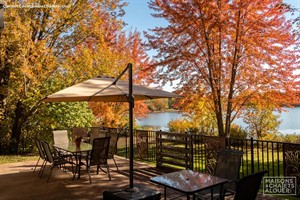 waterfront cottage rentals Trois Lacs, Estrie/Cantons-de-l'est