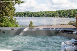 waterfront cottage rentals Saint-Claude, Estrie/Cantons-de-l'est