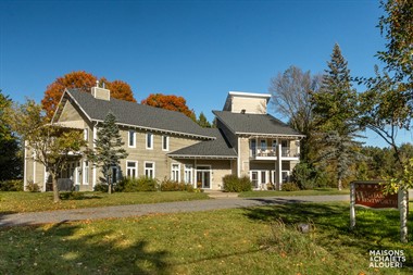 waterfront cottage rentals Saint-Félix-de-Kingsey, Centre du Québec