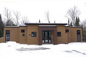 chalet a louer | Bel Air, épicerie, restaurants, mini ferme, vélo