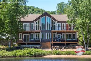 waterfront cottage rentals Mandeville, Lanaudière