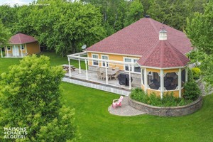 chalets à louer bord de l'eau Weedon, Estrie/Cantons-de-l'est